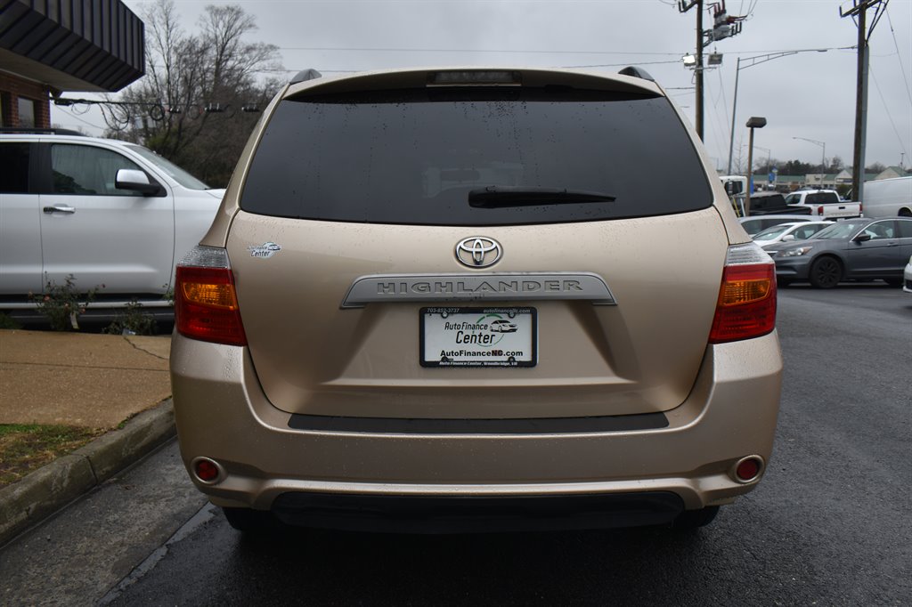 2010 Toyota Highlander Base photo 16