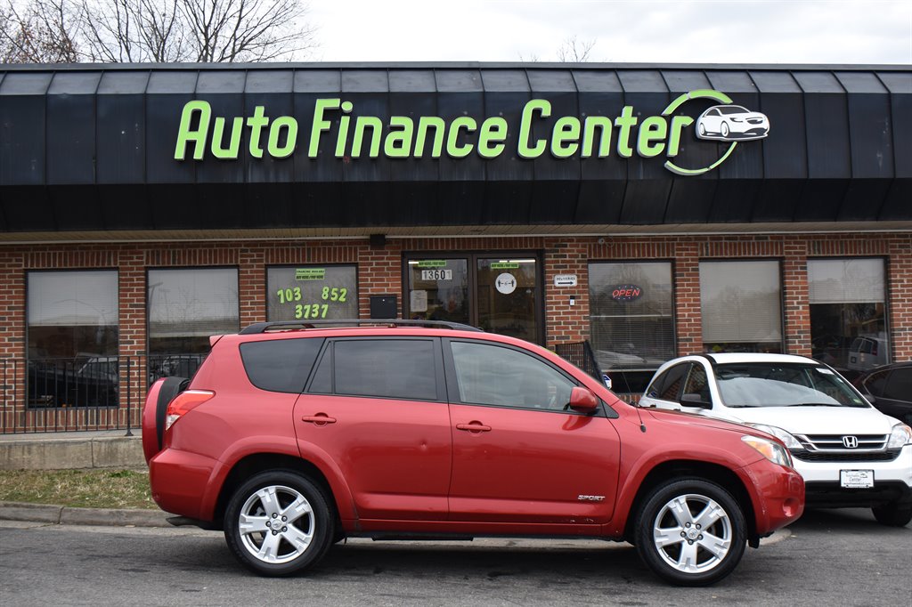 2008 Toyota RAV4 Sport photo 1