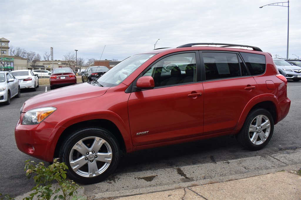 2008 Toyota RAV4 Sport photo 4