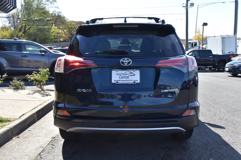 2017 Toyota RAV4 Limited photo 17