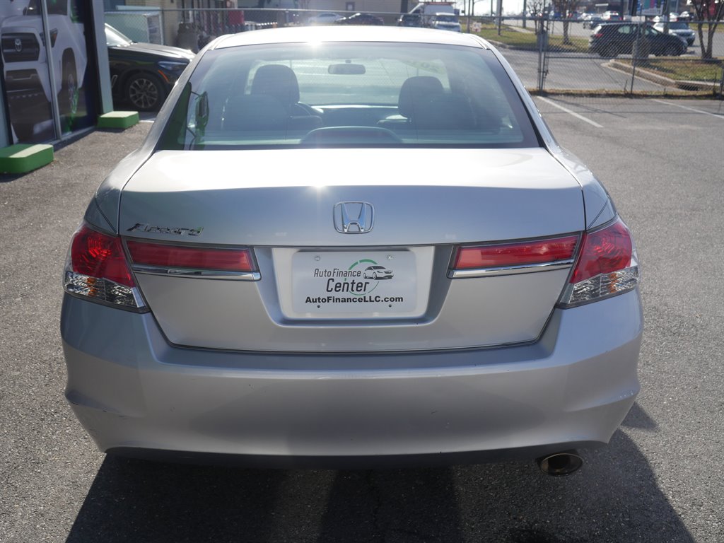 2012 Honda Accord LX photo 4