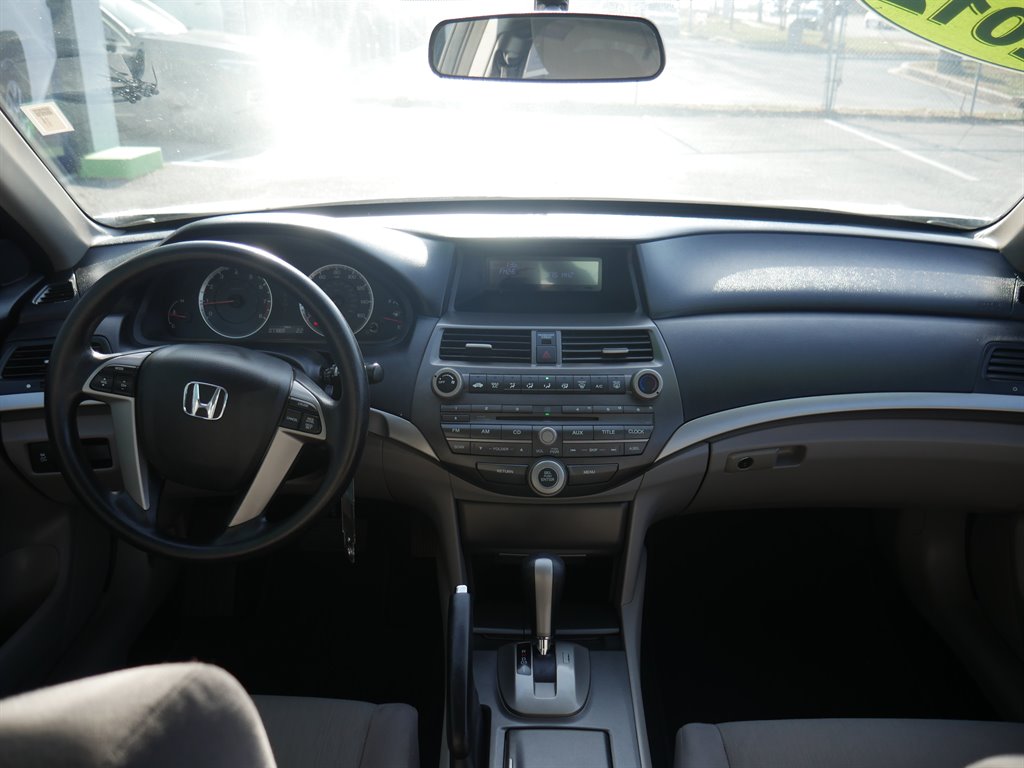 2012 Honda Accord LX photo 14