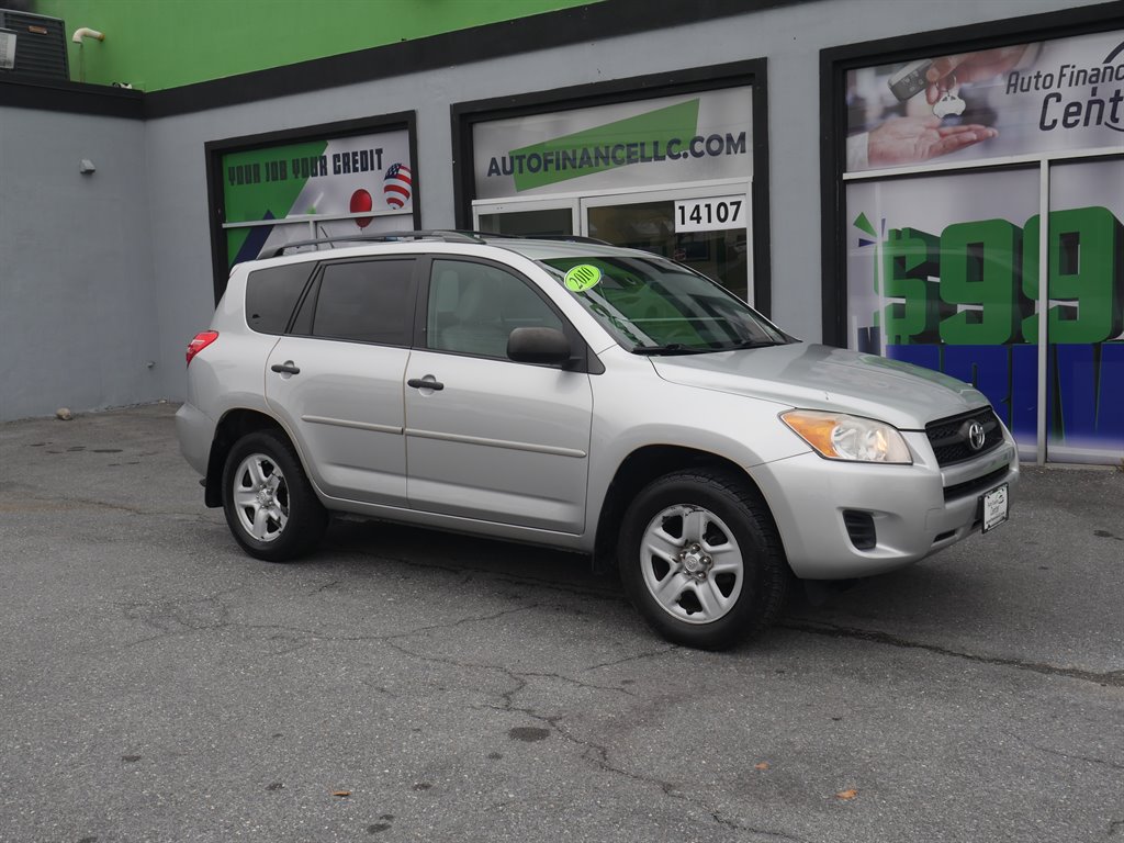 2010 Toyota RAV4 Base photo 2