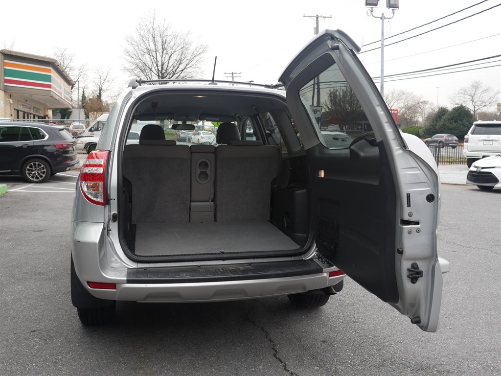 2010 Toyota RAV4 Base photo 15