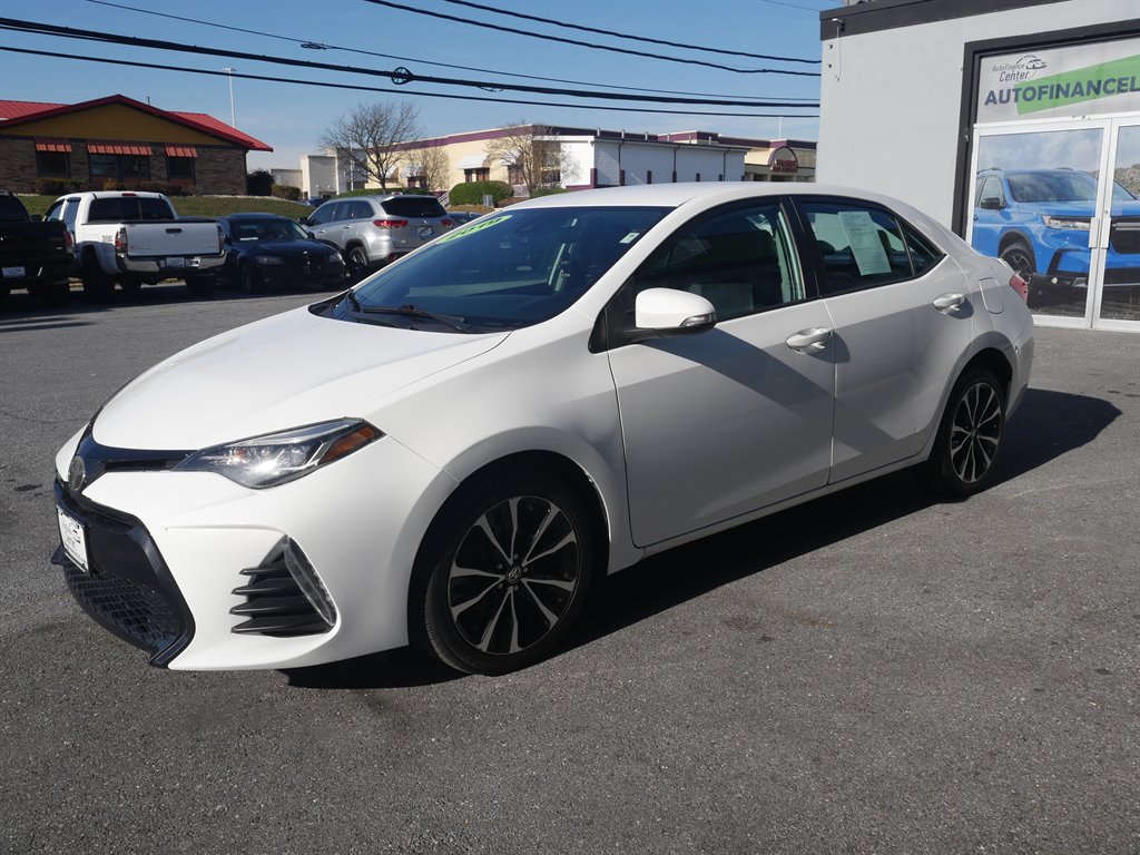 2019 Toyota Corolla SE photo 4