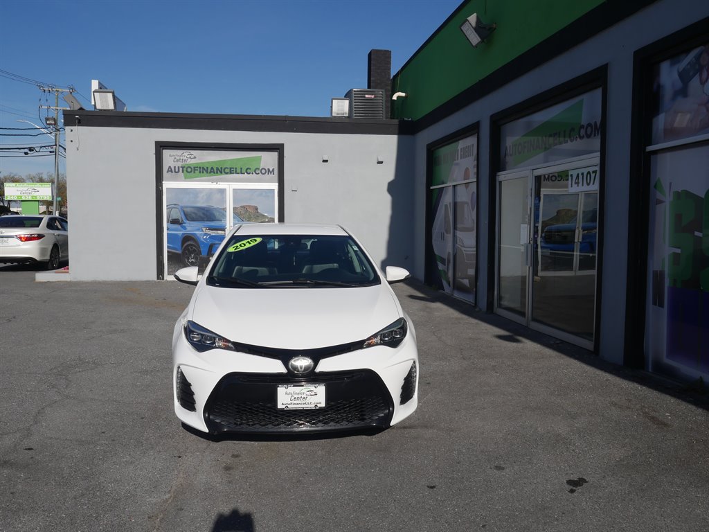 2019 Toyota Corolla SE photo 3