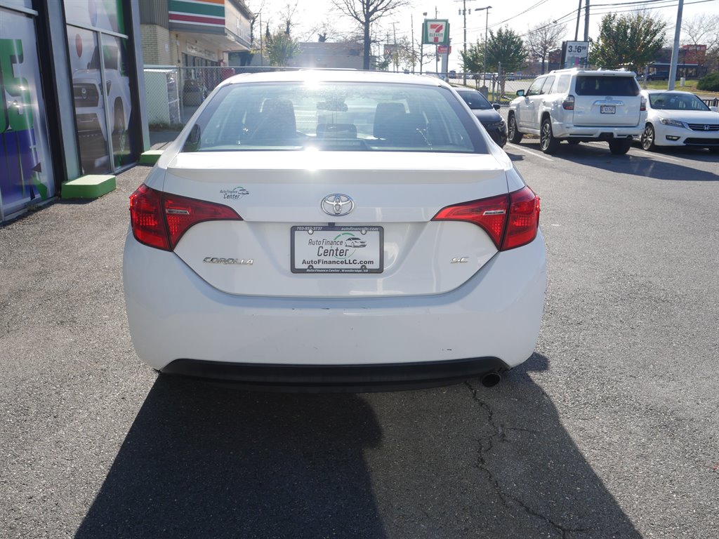 2019 Toyota Corolla SE photo 17